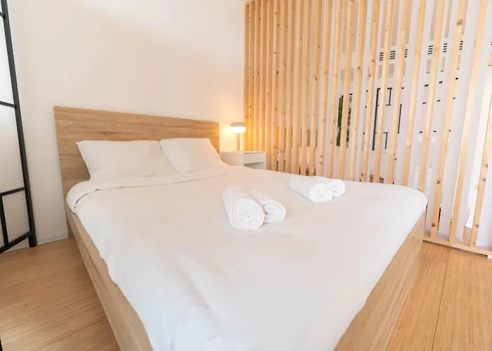 Loft Bord De Mer, Marina Baie Des Anges