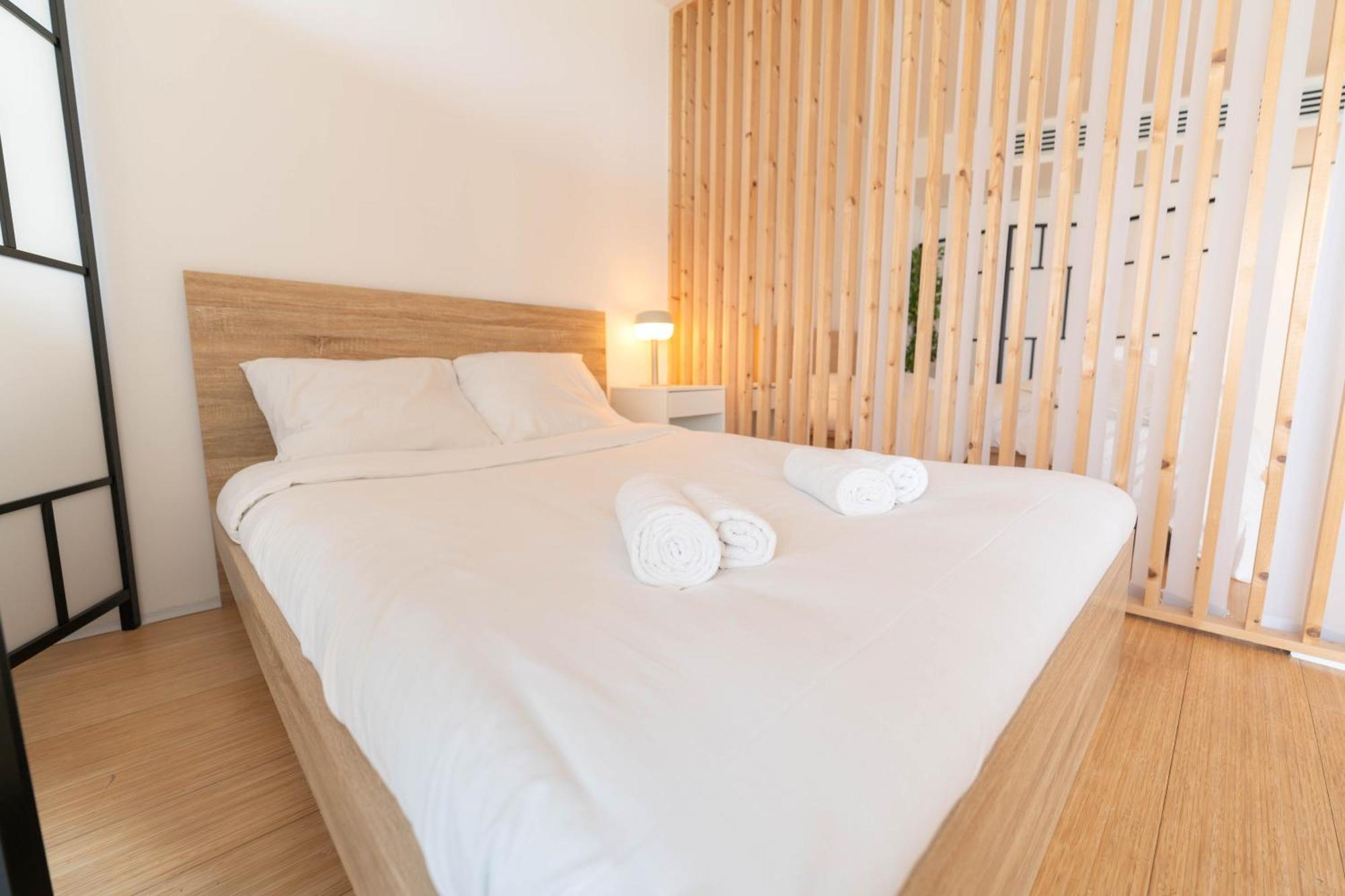 Apartment Loft Bord De Mer, Marina Baie Des Anges *