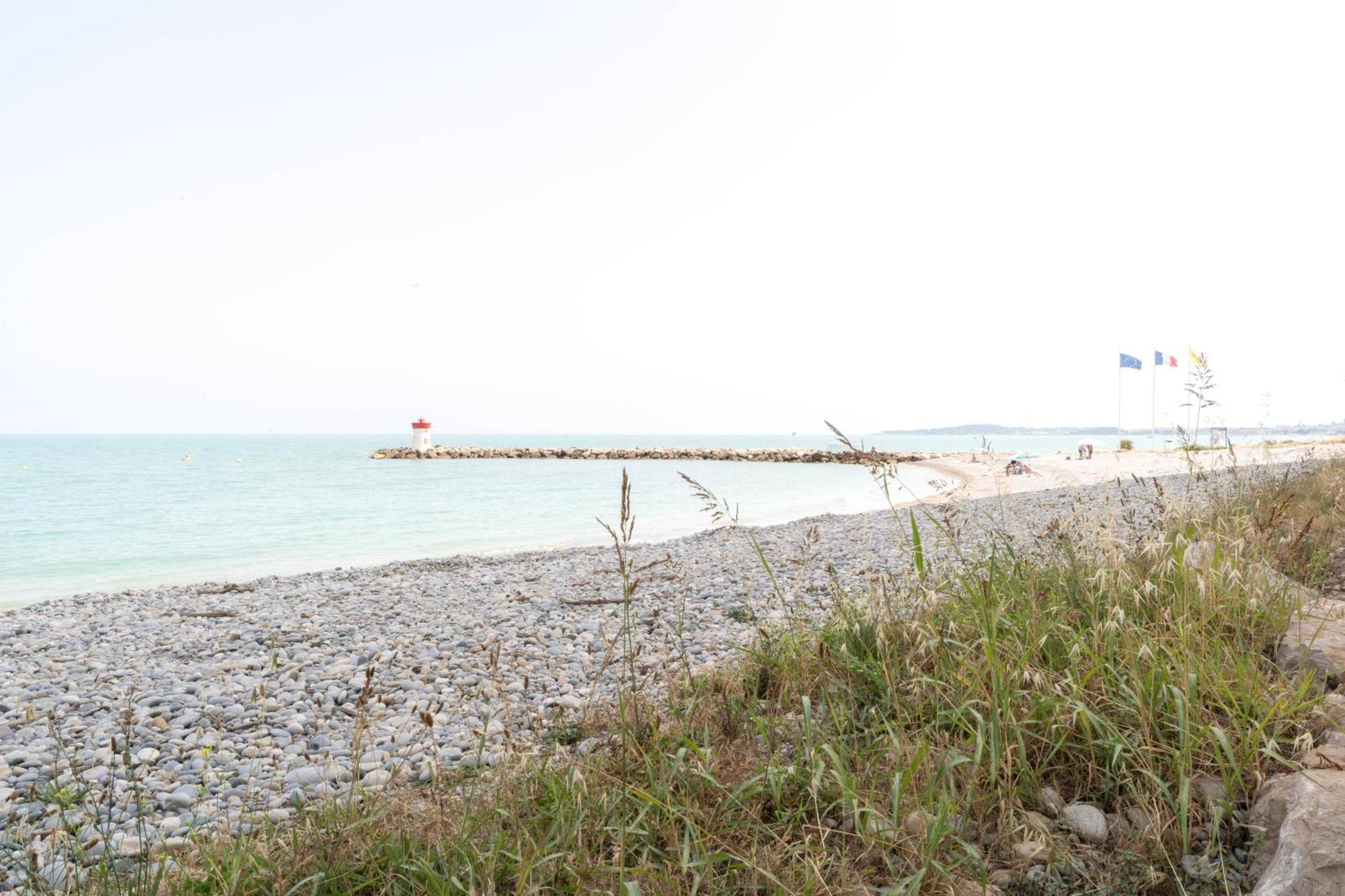 Loft Bord De Mer, Marina Baie Des Anges Apartment *
